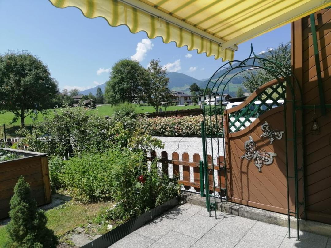 Ferienwohnung Fred Hollersbach im Pinzgau Bagian luar foto