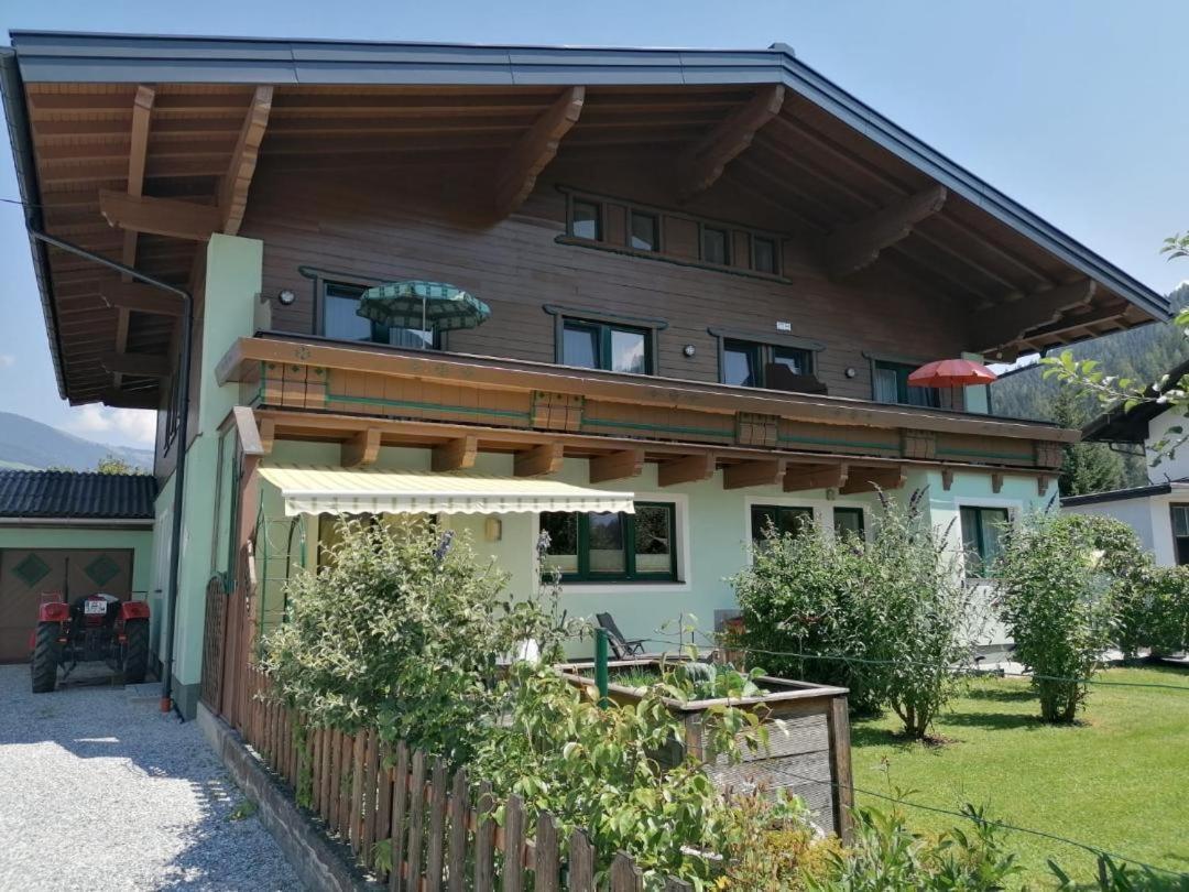 Ferienwohnung Fred Hollersbach im Pinzgau Bagian luar foto