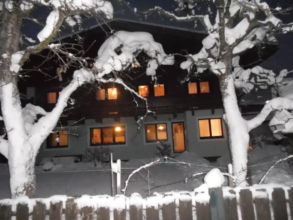 Ferienwohnung Fred Hollersbach im Pinzgau Bagian luar foto